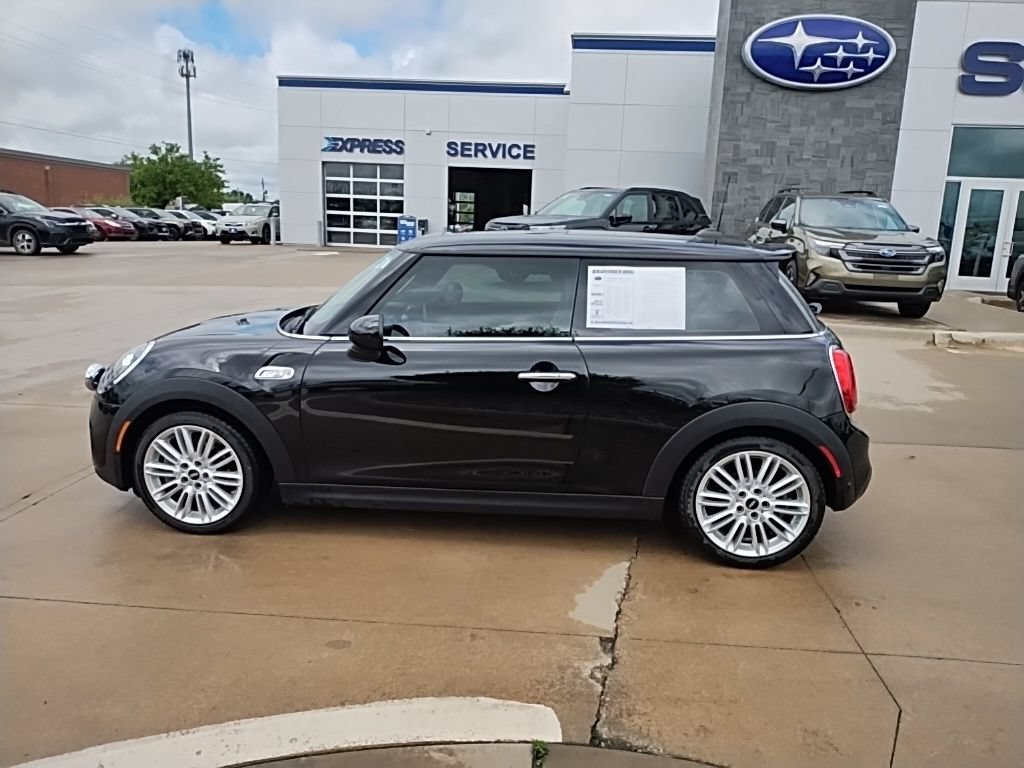 Used 2019 MINI Cooper S w/ Storage Package FWD image 9