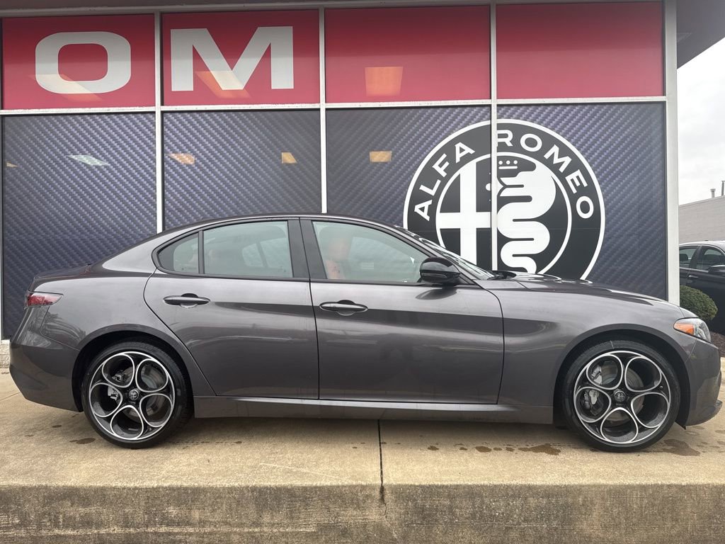 New 2026 Alfa Romeo Giulia AWD image 2