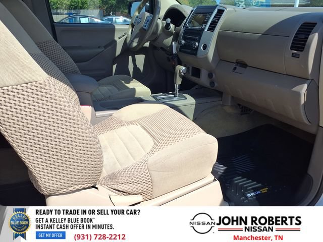 Used 2015 Nissan Frontier SV AWD/4WD image 16