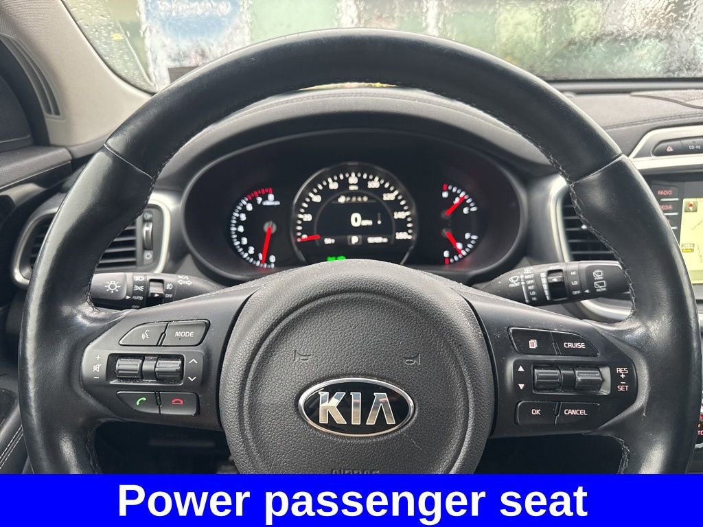 Used 2016 Kia Sorento SX image 18