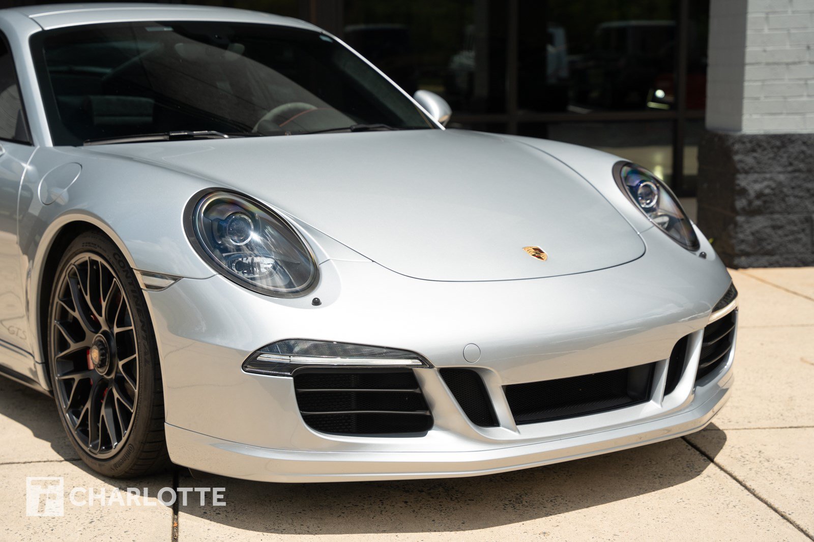 Used 2016 Porsche 911 Carrera GTS w/ GTS Interior Package RWD image 3