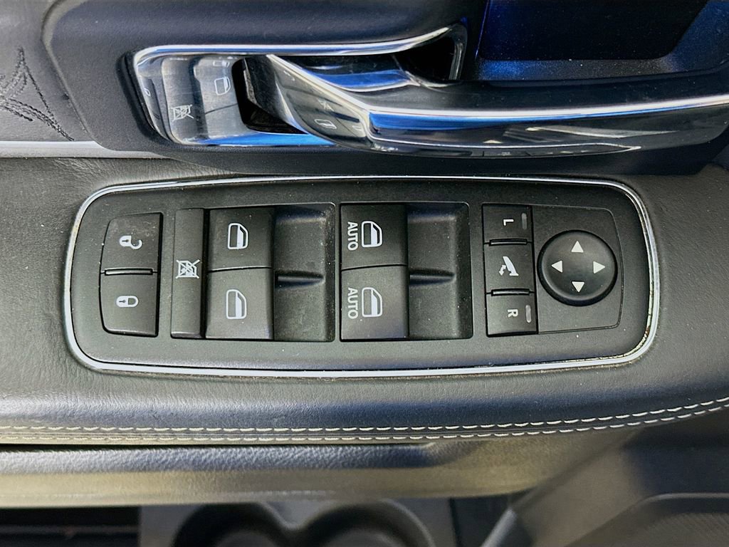 Used 2016 RAM 2500 Limited AWD/4WD image 22