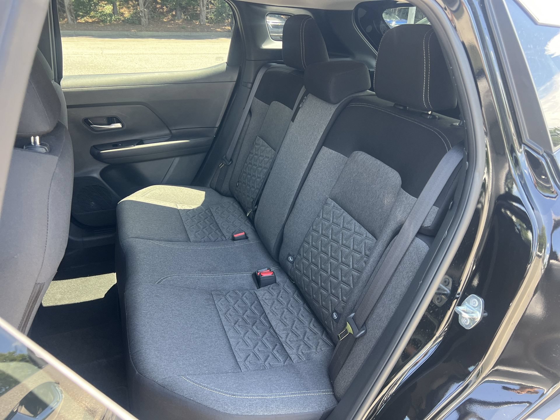 Used 2025 Nissan Kicks SV FWD image 17