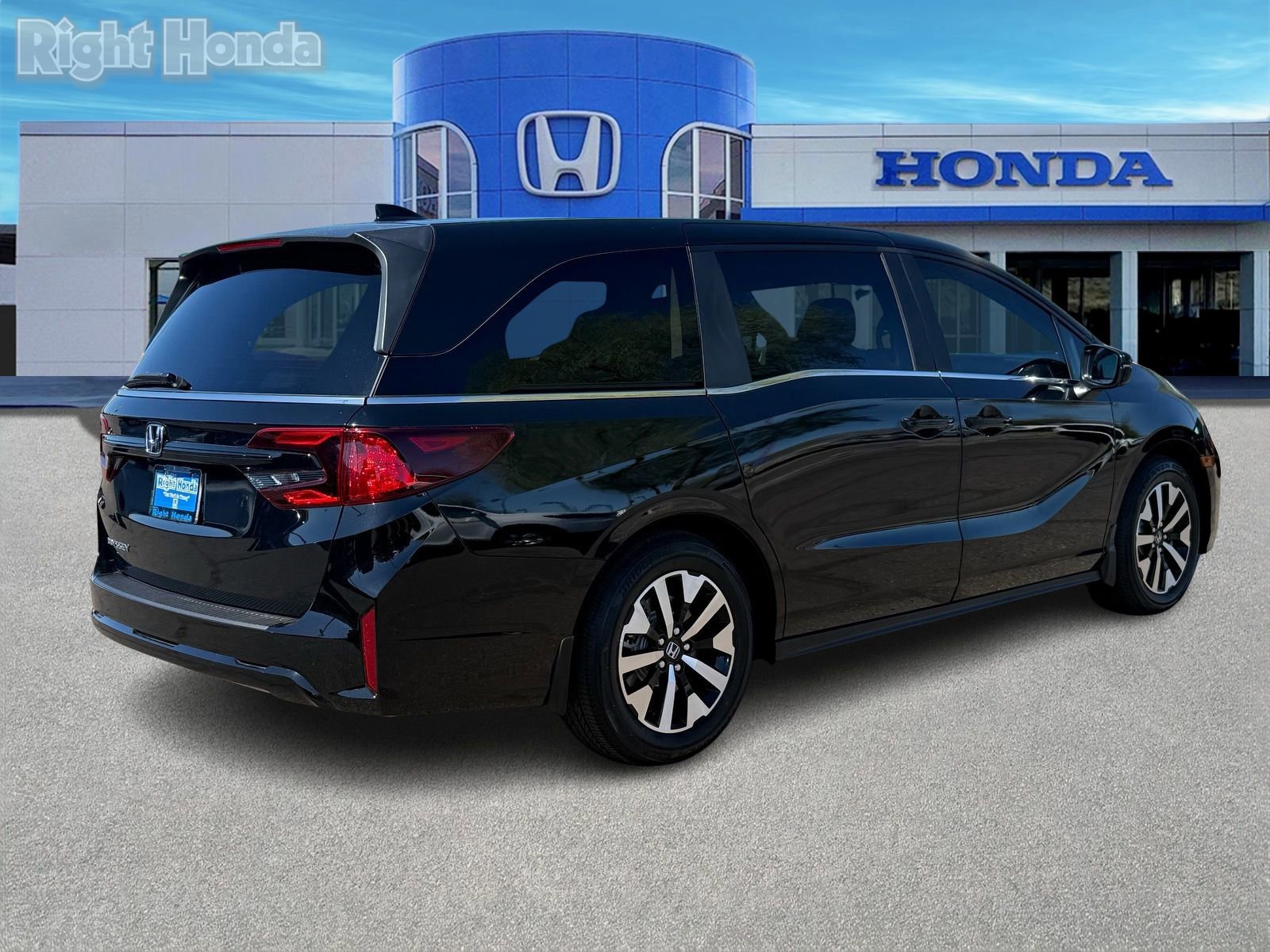 Certified 2026 Honda Odyssey EX-L image 9
