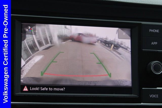 Used 2024 Volkswagen Jetta SE image 36