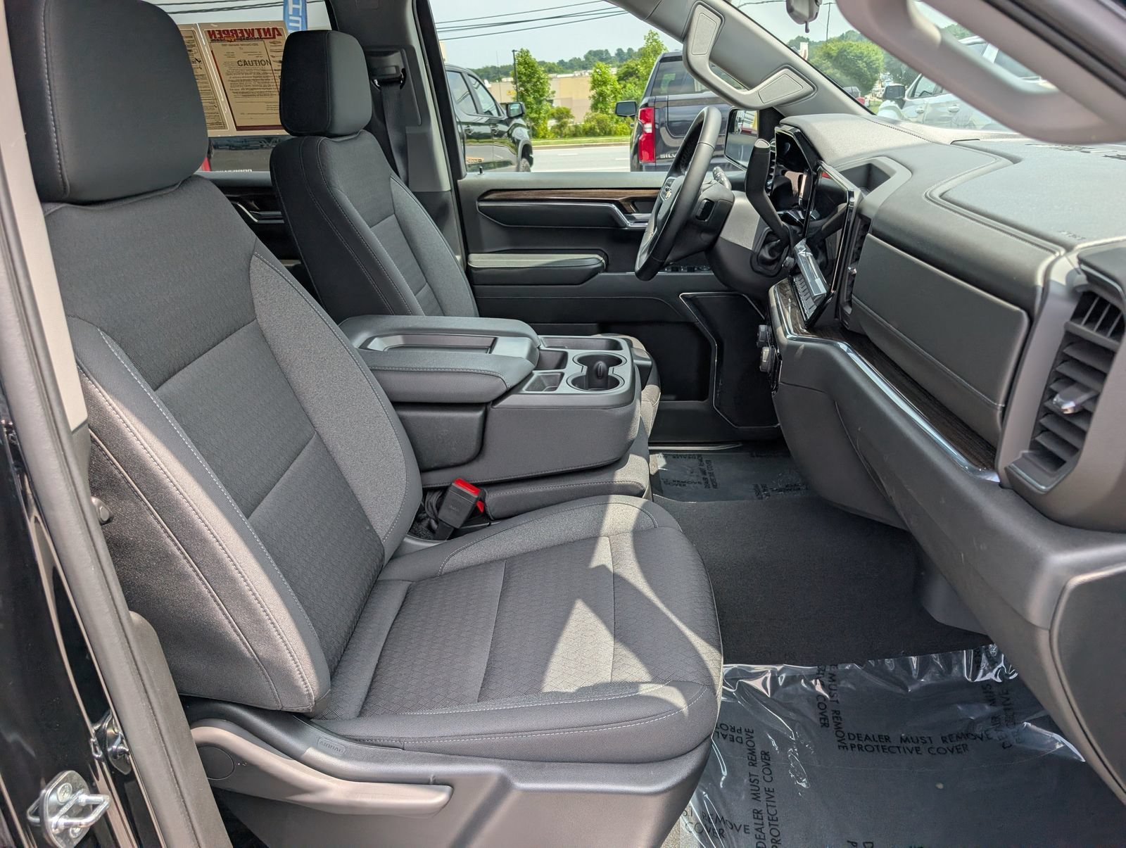 Used 2023 Chevrolet Silverado 1500 LT AWD/4WD image 12