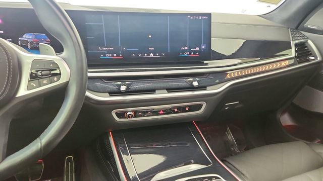 Used 2024 BMW X7 xDrive40i w/ M Sport Package image 50