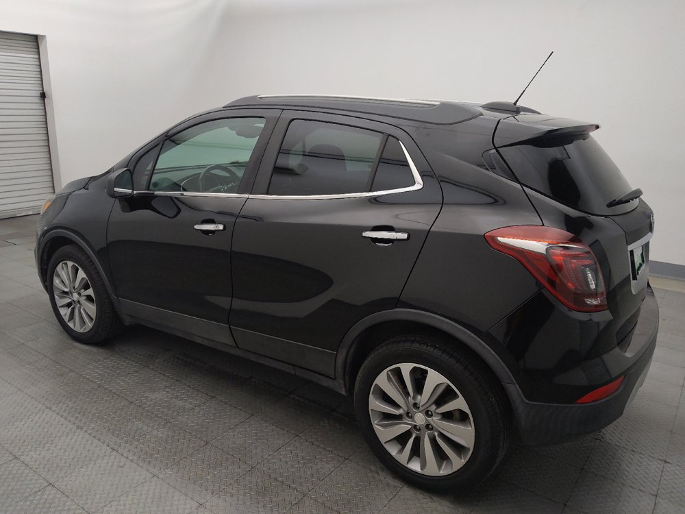 Used 2020 Buick Encore Preferred FWD image 3