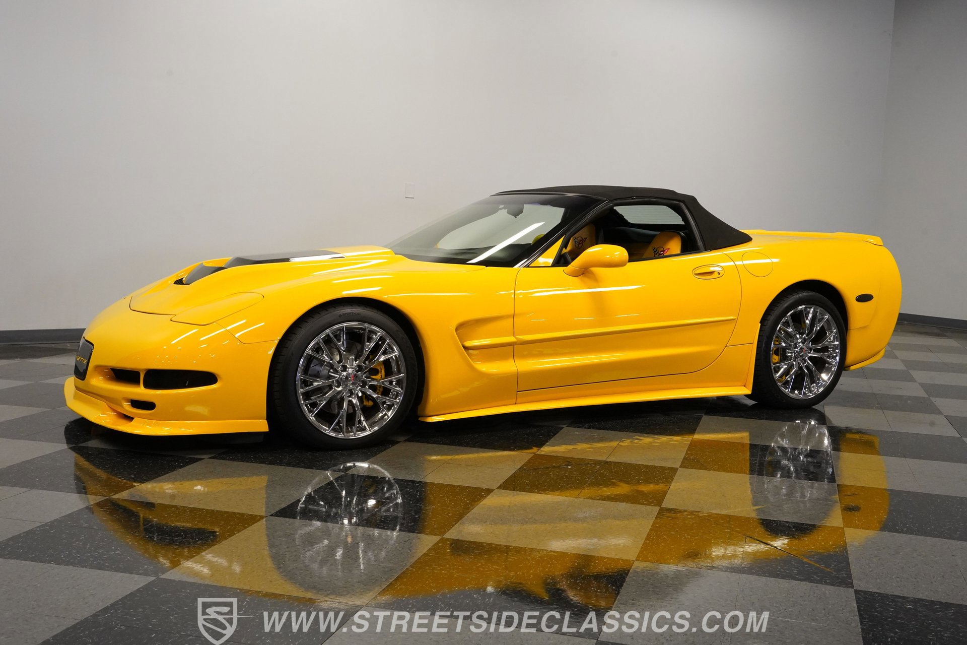Used 2000 Chevrolet Corvette Convertible w/ Memory Pkg image 6