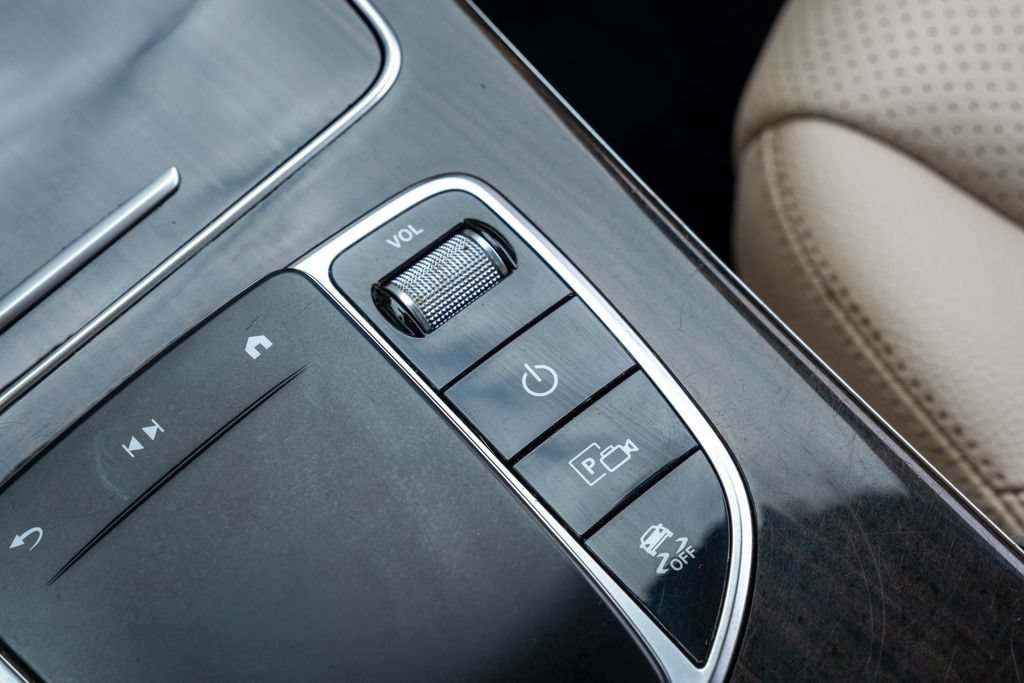 Used 2022 Mercedes-Benz GLC 300 4MATIC image 20