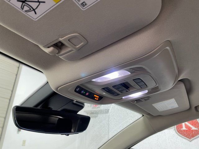 Used 2023 Buick Envision Avenir image 21