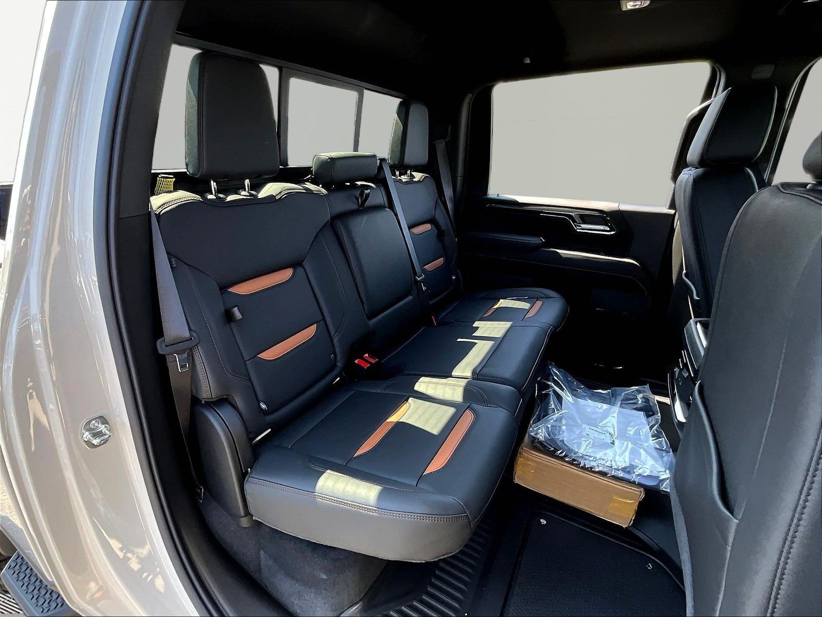 New 2026 GMC Sierra 2500 AT4 w/ AT4 Premium Plus Package AWD/4WD image 20