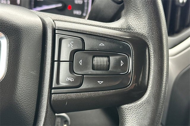 Used 2021 GMC Sierra 3500 4x4 Crew Cab w/ Gooseneck/5TH Wheel Package image 36