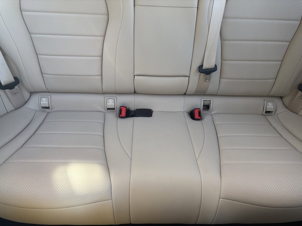 Used 2019 Mercedes-Benz GLC 300 4MATIC image 26