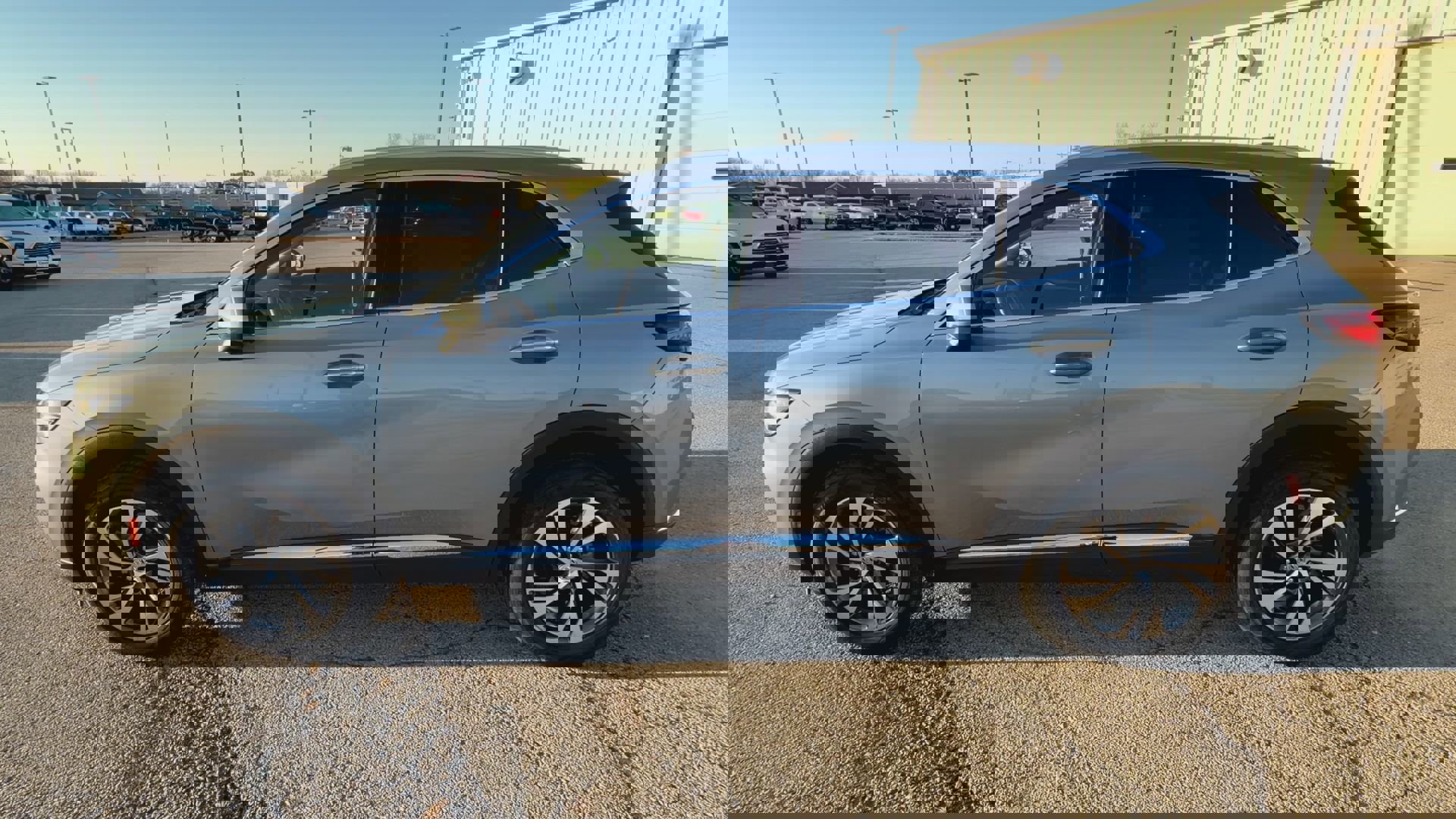 Used 2023 Buick Envision Essence image 5