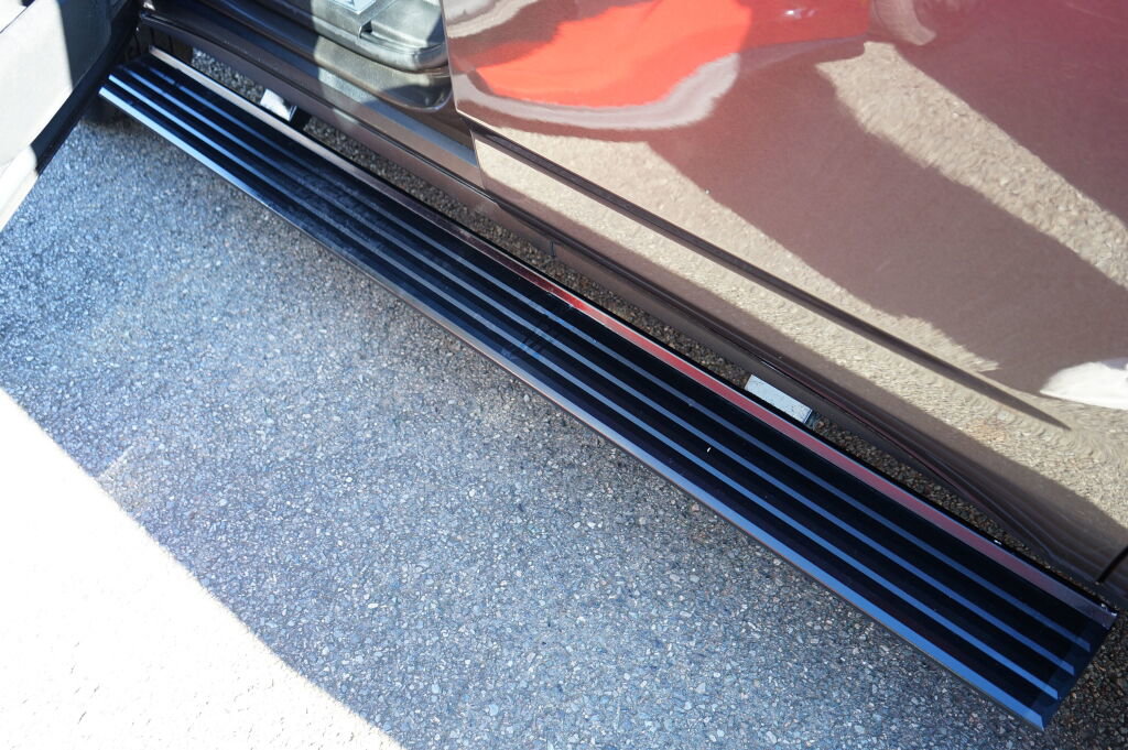 Used 2021 Chevrolet Tahoe High Country w/ Premium Package image 10