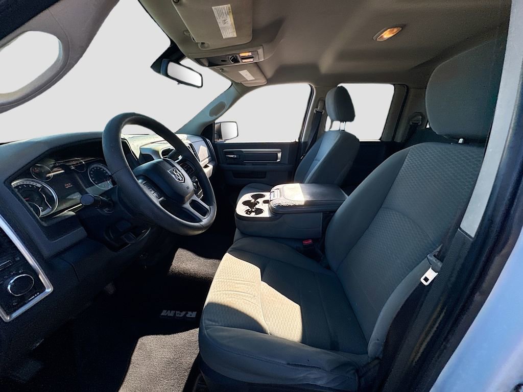 Used 2013 RAM 1500 Classic SLT w/ Premium Display Pkg RWD image 19