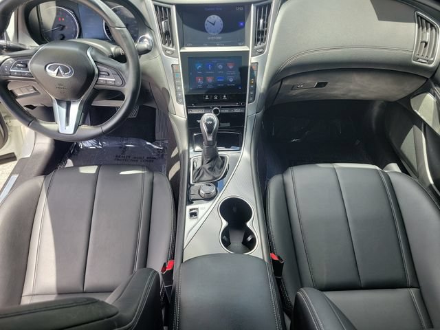 Used 2019 INFINITI Q60 3.0t Luxe RWD image 11