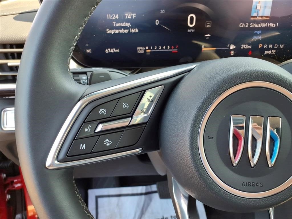 Certified 2025 Buick Envision Preferred image 10