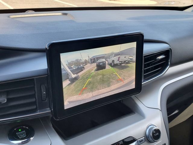 Used 2021 Ford Explorer XLT w/ Equipment Group 202A AWD/4WD image 30