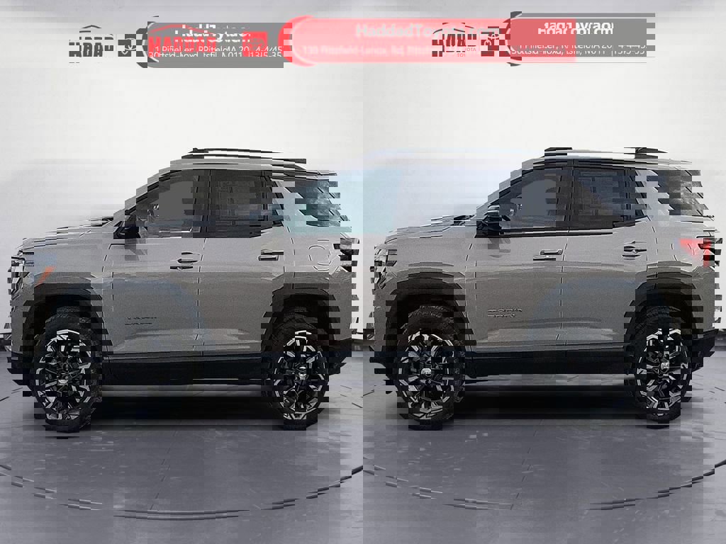 Used 2026 GMC Terrain Elevation w/ Elevation Premium Package AWD/4WD image 2