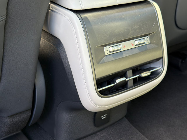 New 2026 Lincoln Nautilus Reserve AWD/4WD image 23