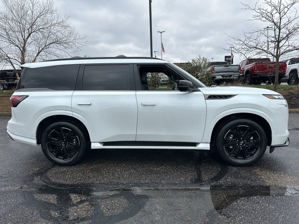 New 2026 INFINITI QX80 4WD w/ Sport Exterior Package image 7