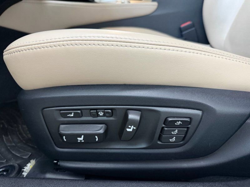 Used 2016 Lexus GS 350 w/ Luxury Package image 24