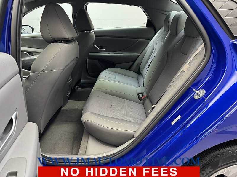 Used 2024 Hyundai Elantra SE FWD image 14