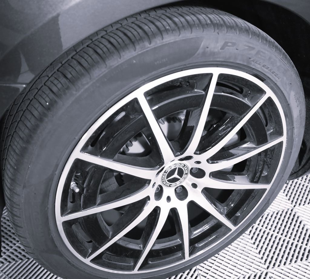 Certified 2023 Mercedes-Benz EQS 580 4MATIC Sedan image 7