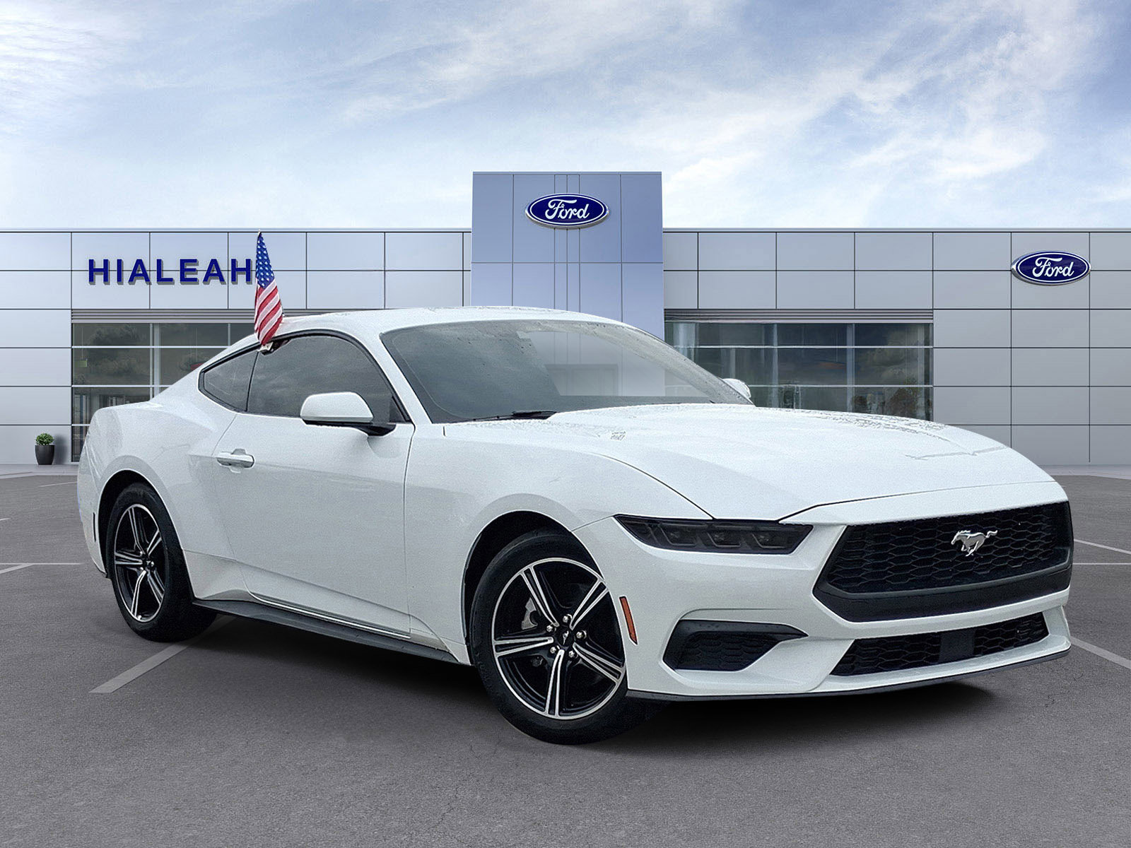 Used 2025 Ford Mustang Coupe image 1