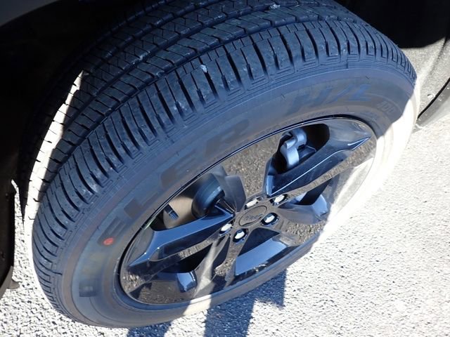 New 2025 Jeep Grand Cherokee Altitude image 9