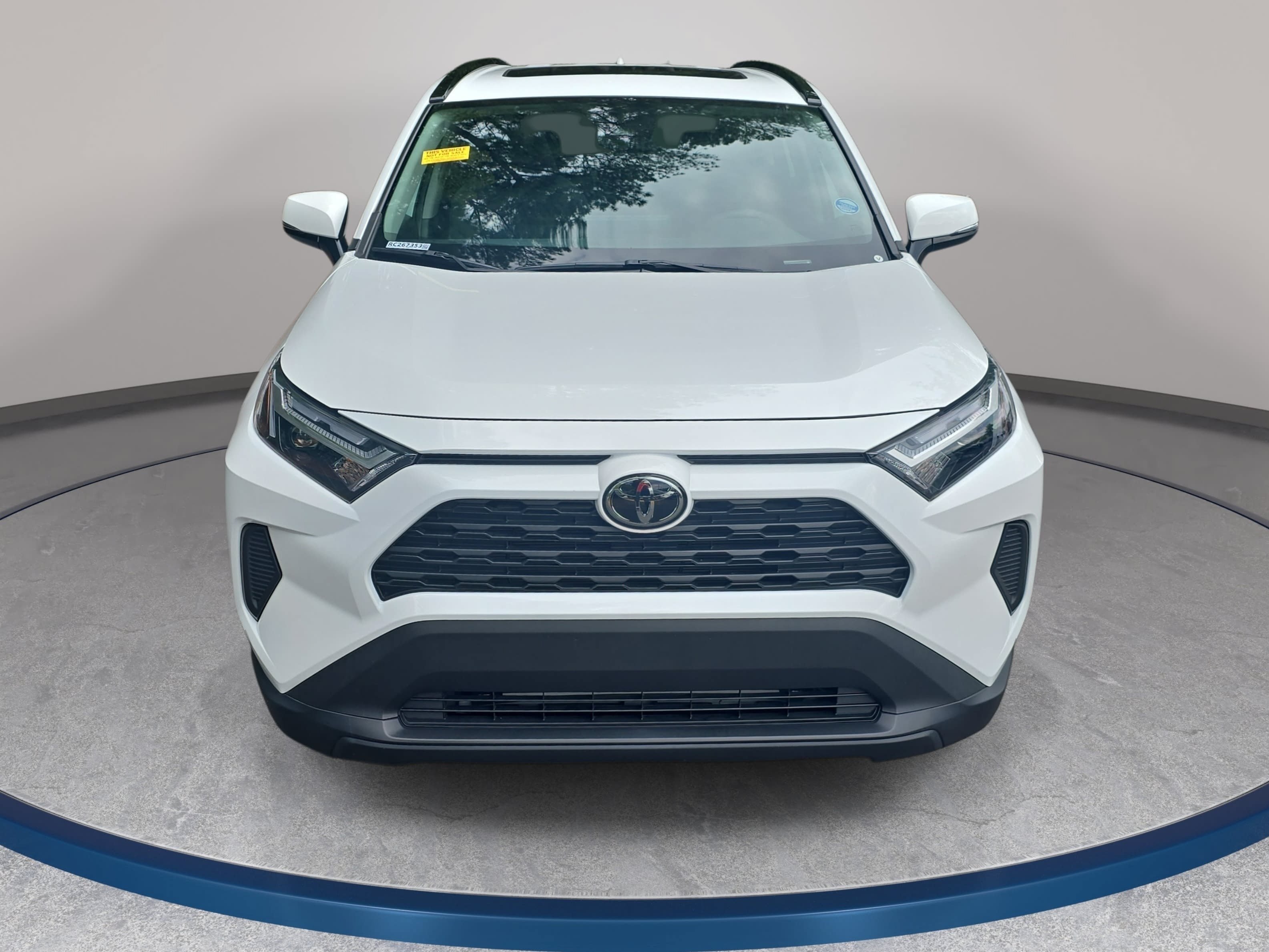 Used 2024 Toyota RAV4 XLE w/ Convenience Package FWD image 2