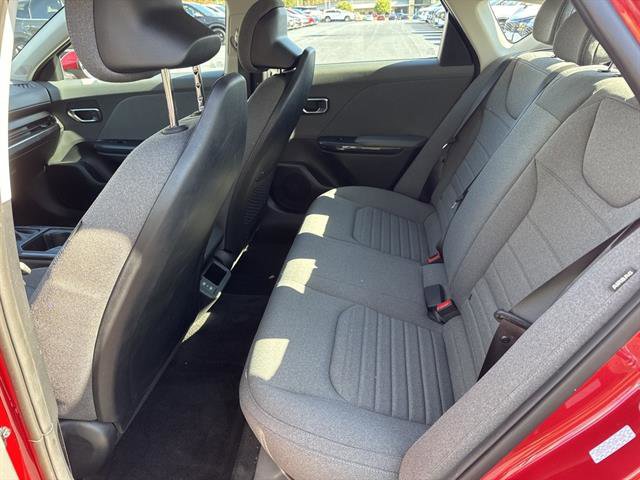 Used 2025 Kia K4 EX image 16