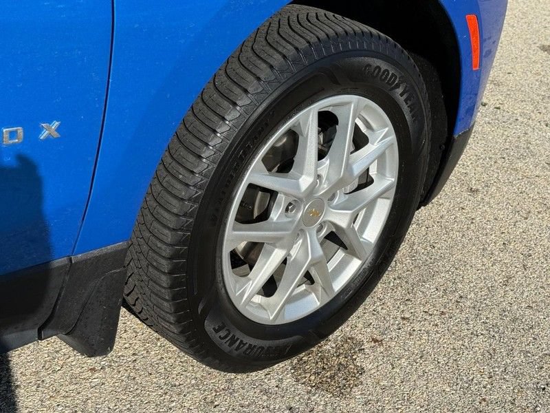 Used 2024 Chevrolet Equinox LT w/ LPO, Floor Liner Package AWD/4WD image 6