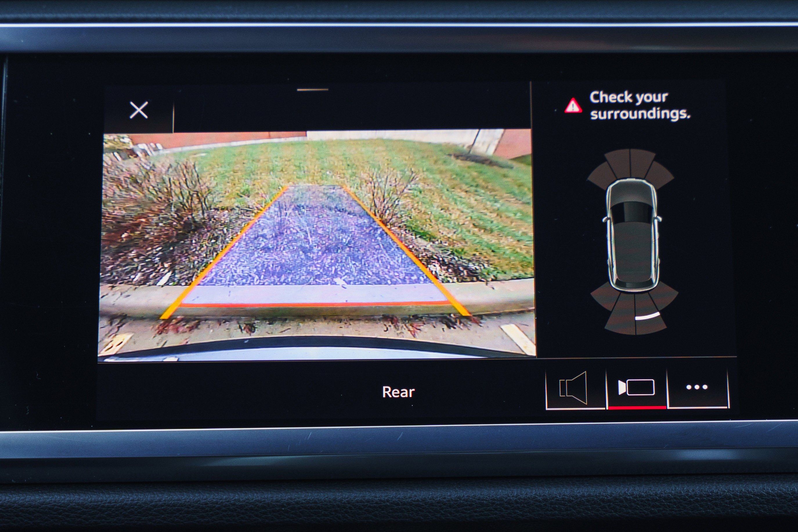 Used 2021 Audi Q3 2.0T Premium Plus w/ Premium Plus Package image 14