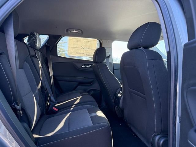 Used 2025 Chevrolet Blazer LT image 11