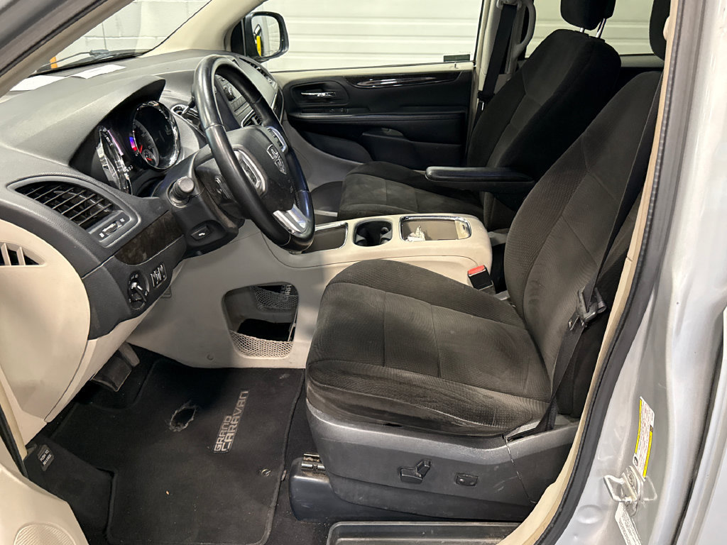 Used 2012 Dodge Grand Caravan Crew FWD image 5