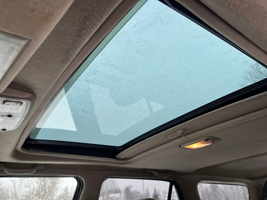 Used 2002 Toyota 4Runner Limited image 21