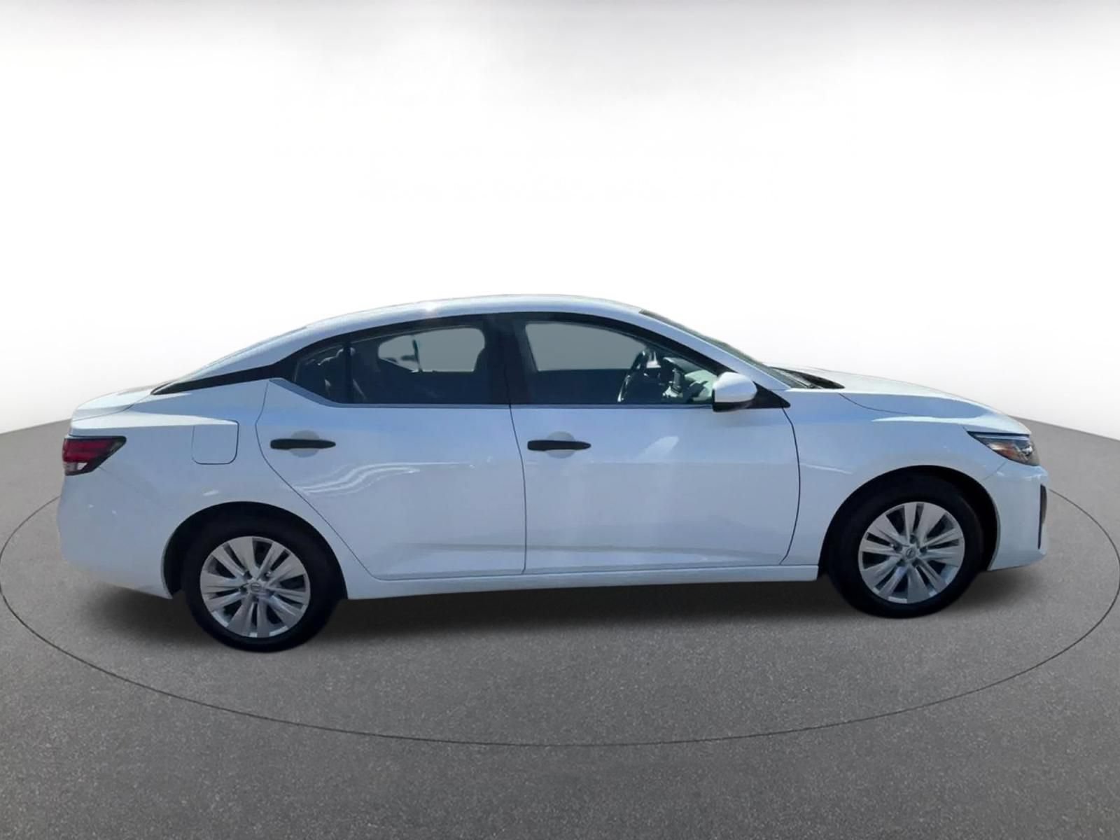Used 2025 Nissan Sentra S FWD image 16