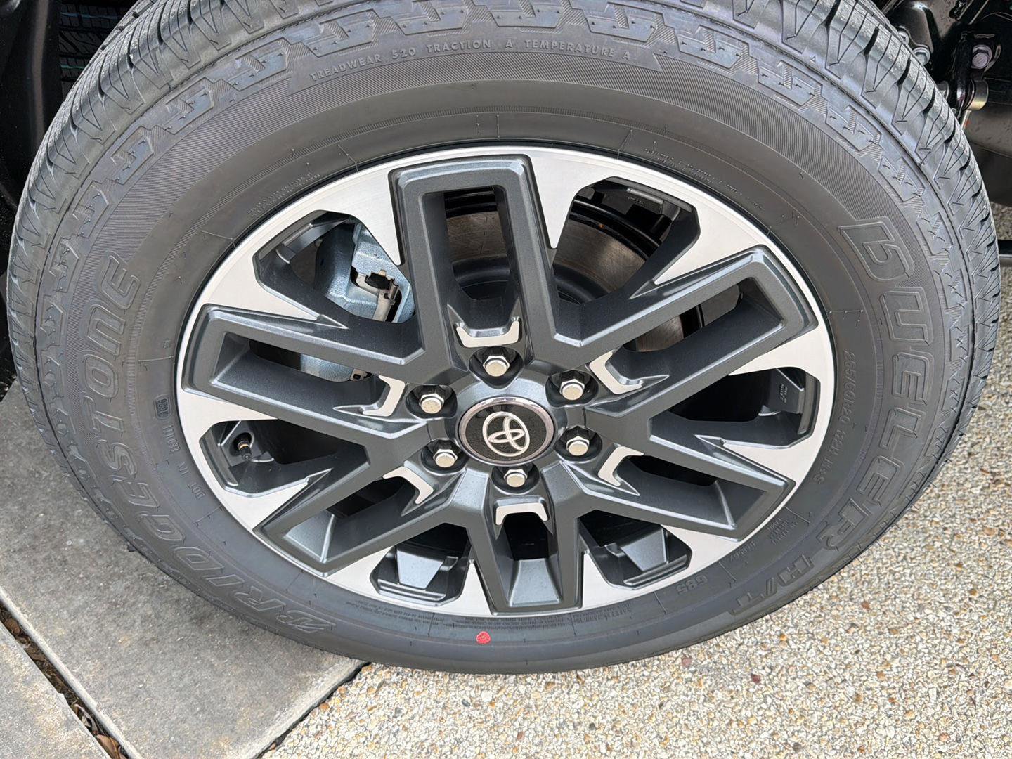 New 2026 Toyota Tundra Limited AWD/4WD image 8