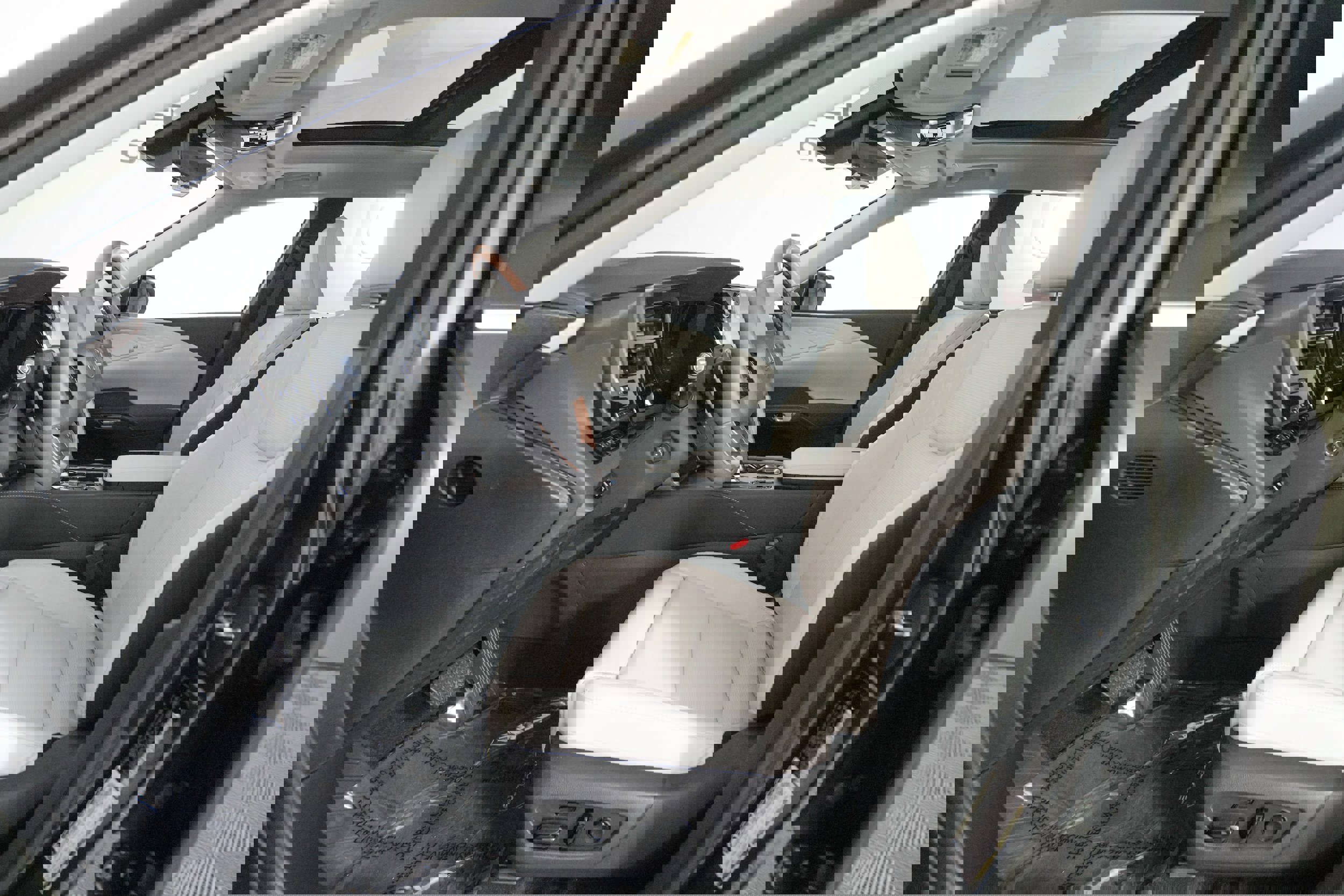 Certified 2025 Lexus RX 350 Luxury image 9