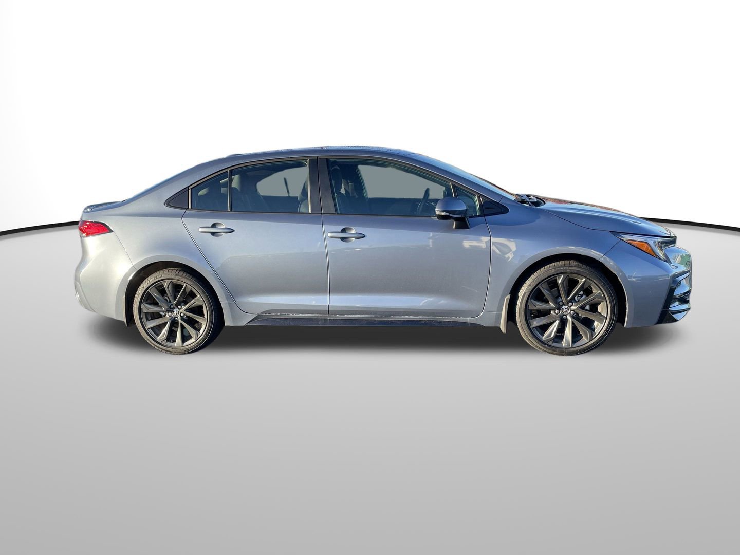 Certified 2025 Toyota Corolla SE w/ Convenience Package image 2