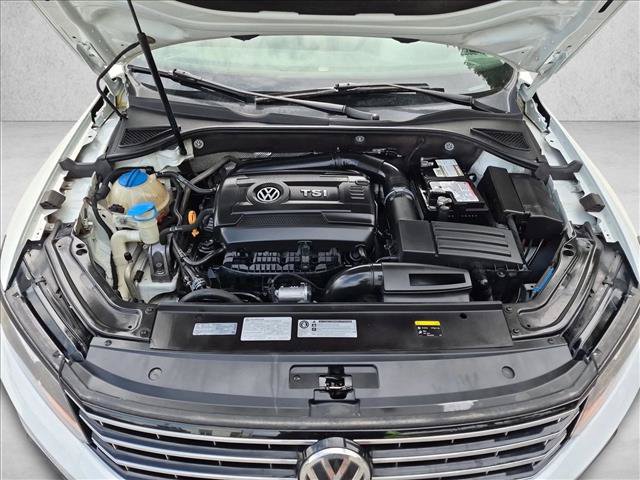Used 2017 Volkswagen Passat 1.8T SE FWD image 19