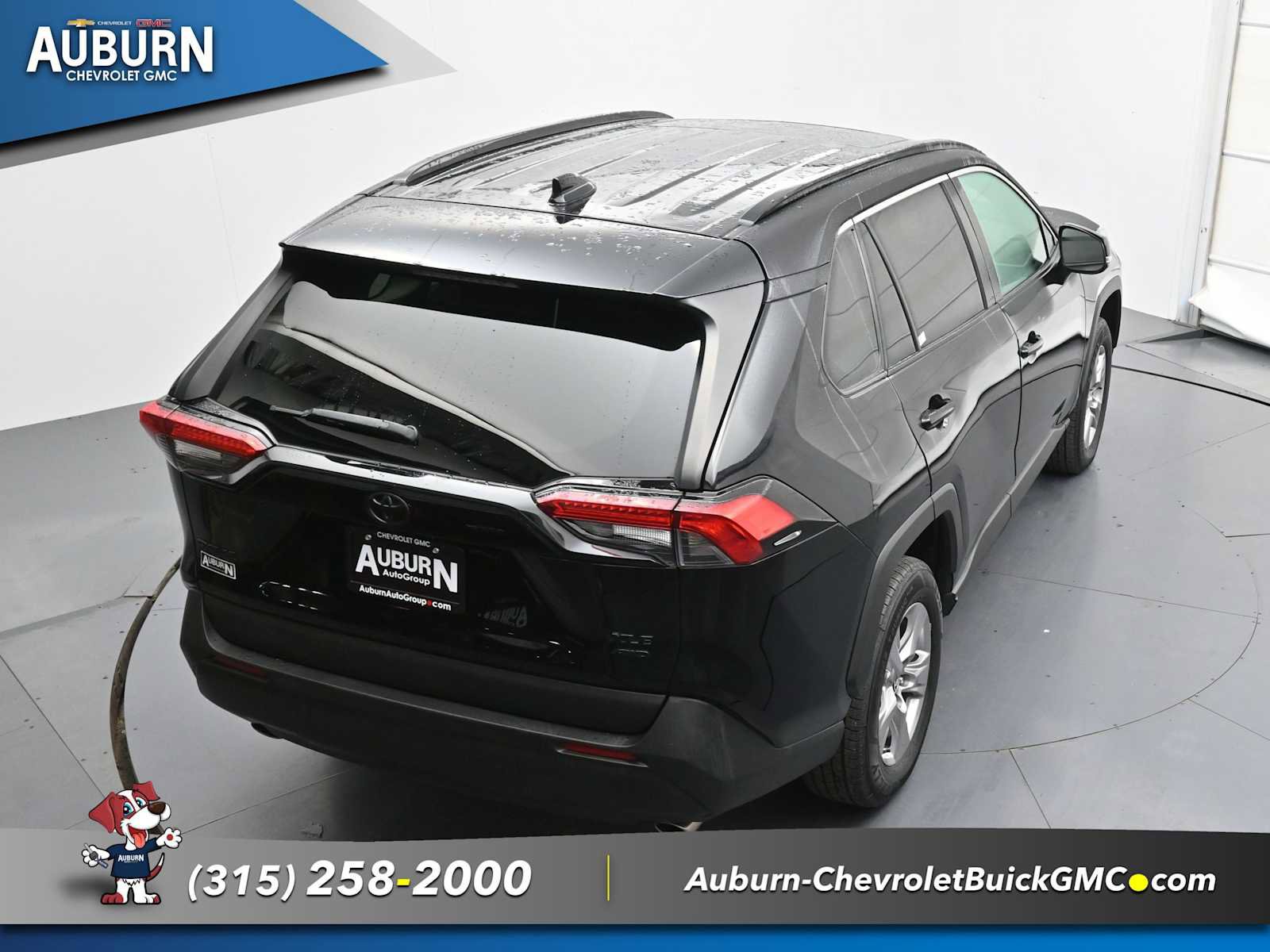 Used 2022 Toyota RAV4 XLE image 30