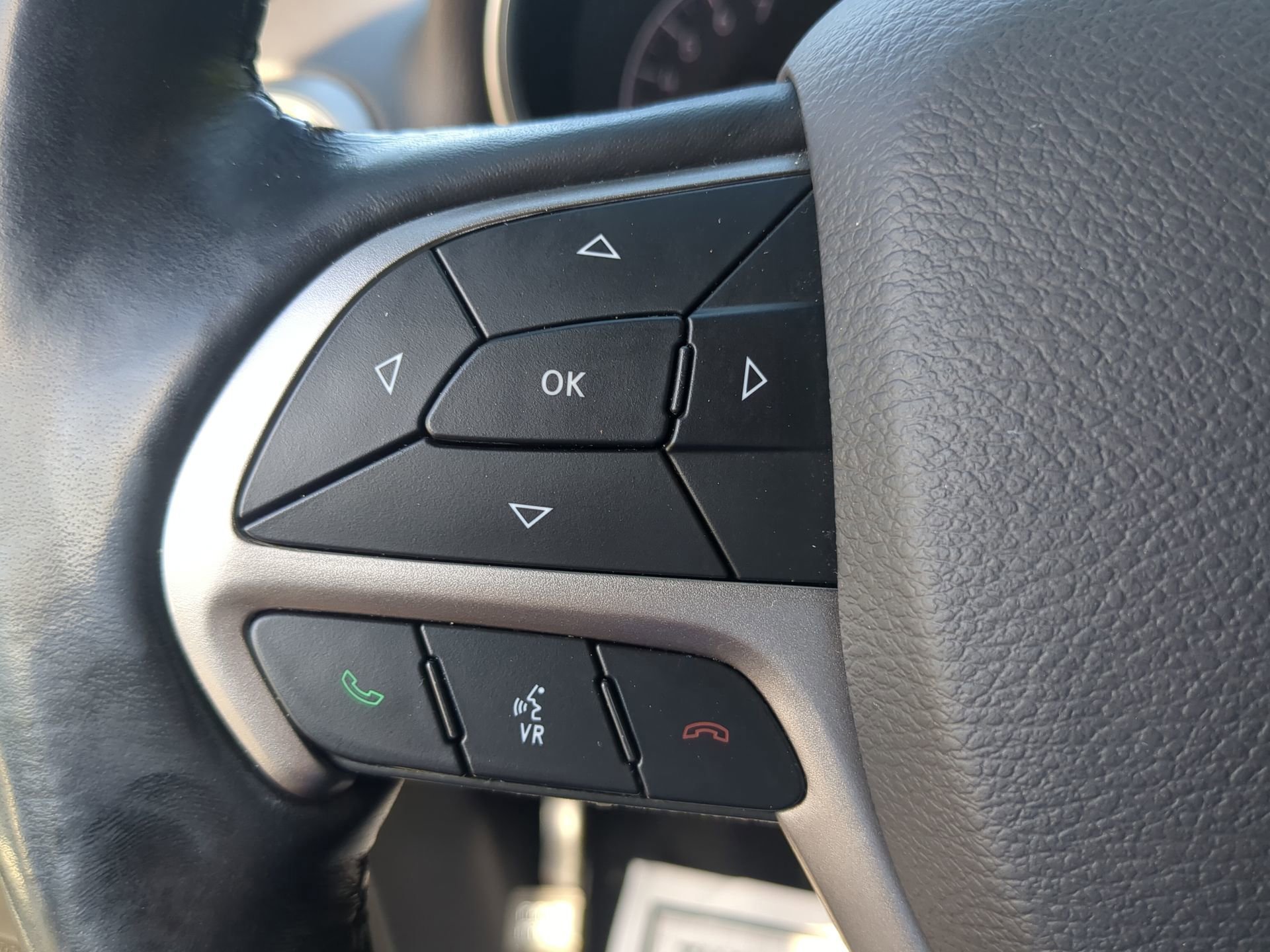 Used 2021 Jeep Grand Cherokee Laredo X image 64