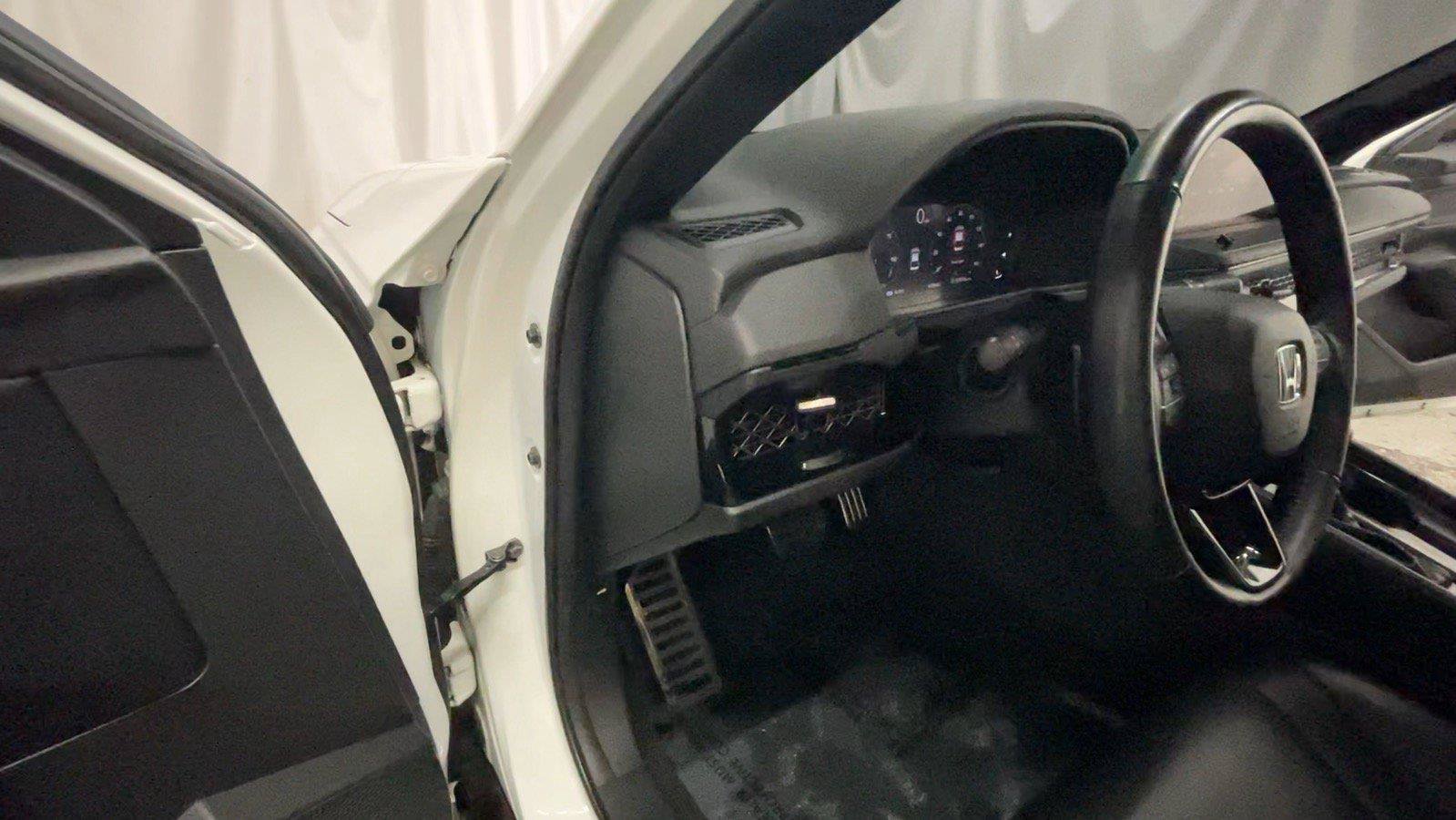 Used 2023 Honda Accord Sport image 32