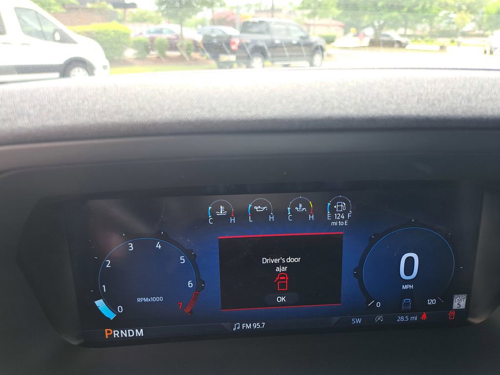 New 2025 Ford F150 Lariat w/ Equipment Group 501A Mid image 8