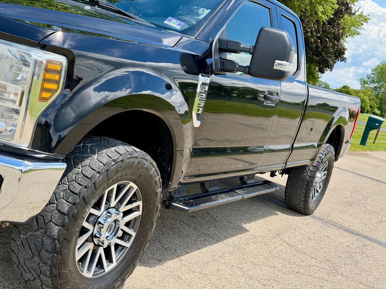 Used 2019 Ford F250 XLT w/ XLT Value Package AWD/4WD image 11