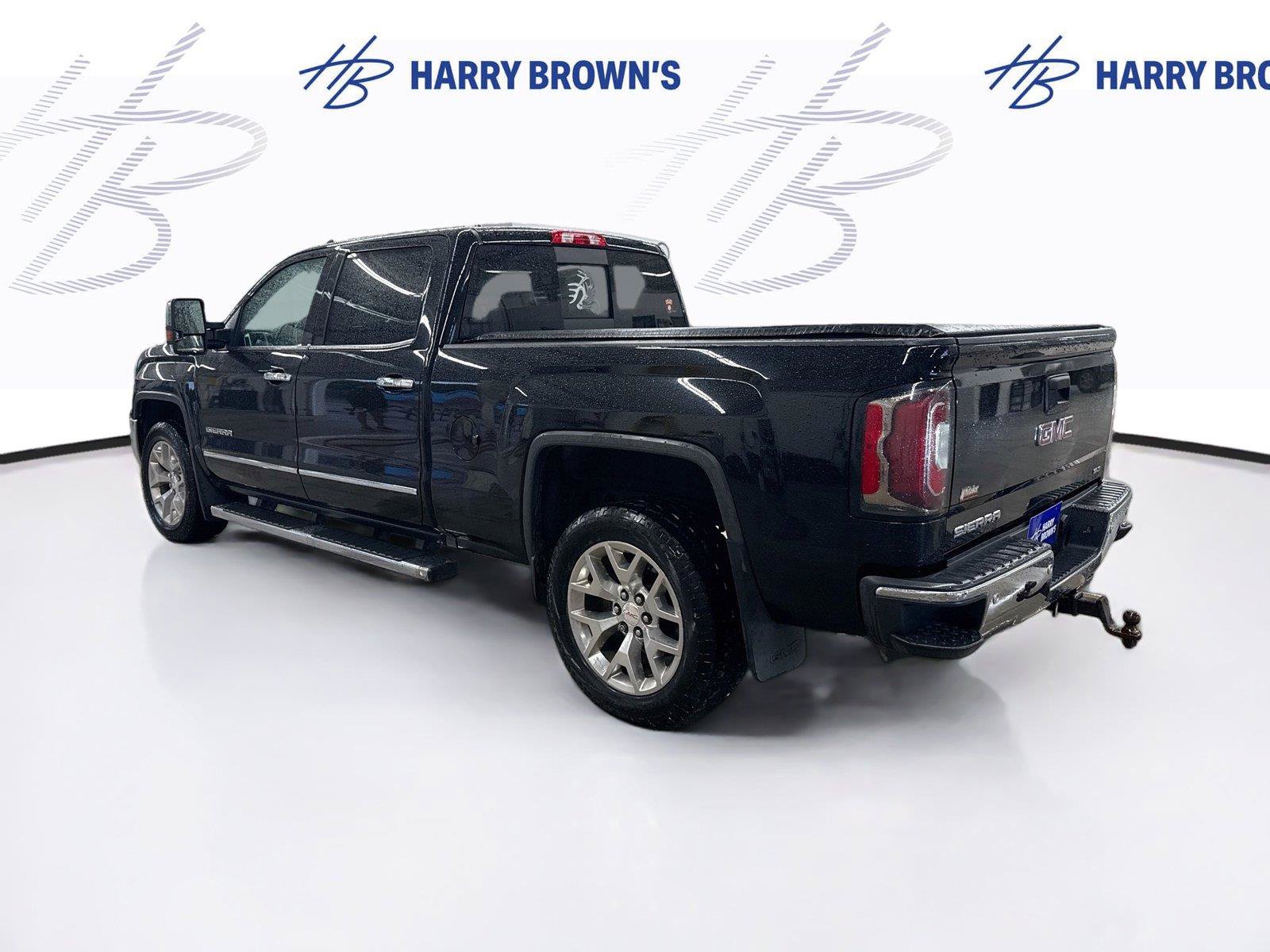 Used 2018 GMC Sierra 1500 SLT AWD/4WD image 2